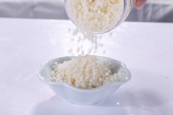 acheter Les granules blancs de la cire 70# microcristalline cirent la cire cristalline micro dans les granules fabrication en ligne