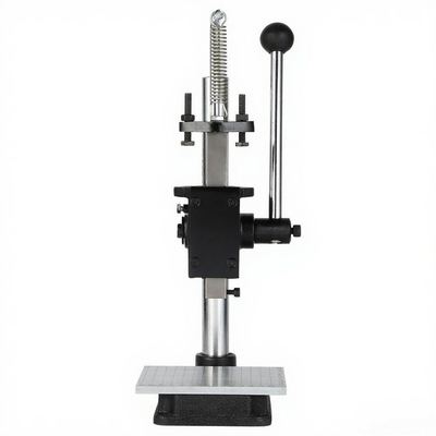 acheter Machine de capsulage de prix de gros en condition neuve pour le remplissage de miel, couvercle en plastique à pression, équipement d'apiculture fabrication en ligne