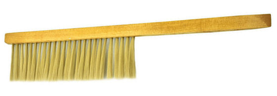 acheter Le double rame les brosses en plastique d'abeille de cheveux de poignée en bois pour l'apiculture fabrication en ligne